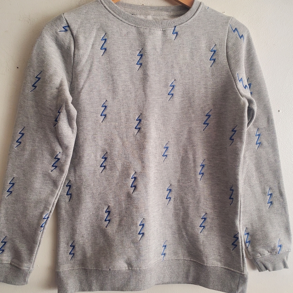 Alanis Light Ning bolt sweatshirt size 4.
